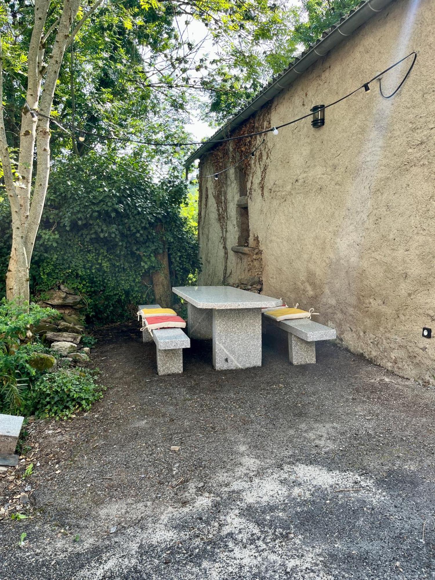 Parenthese En Foret - Lodge Baliveau Le Bez  Exteriér fotografie